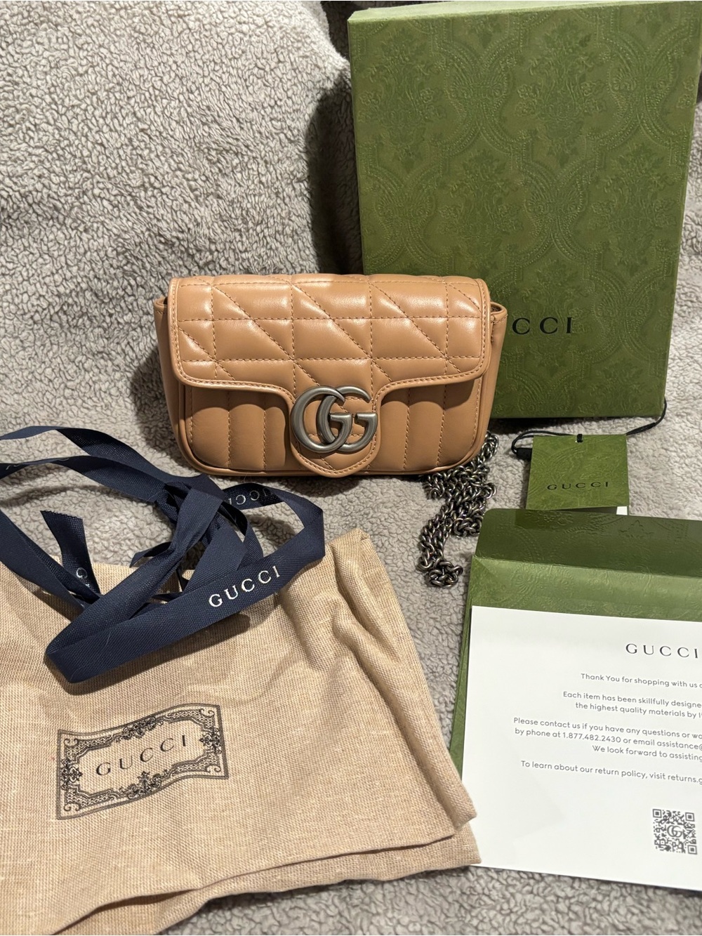 Gucci GG Marmont Super Mini Bag